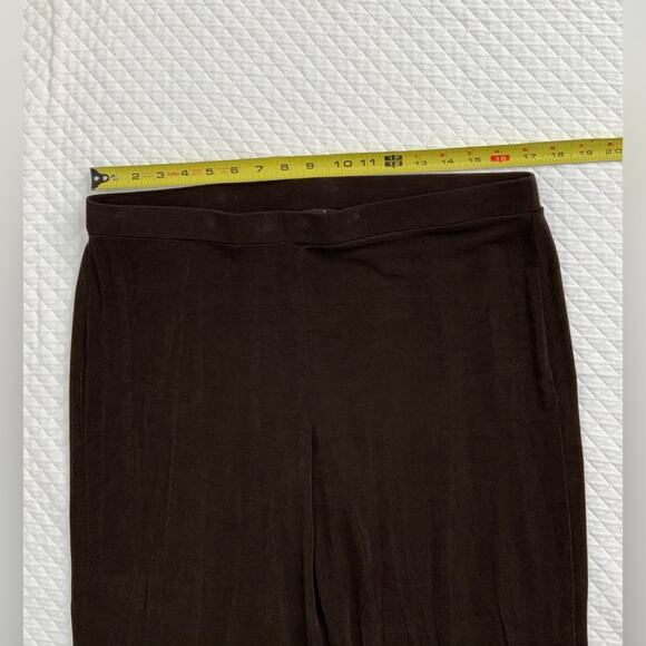 Chico’s Traverlers brown pants‎ short - Picture 4 of 5
